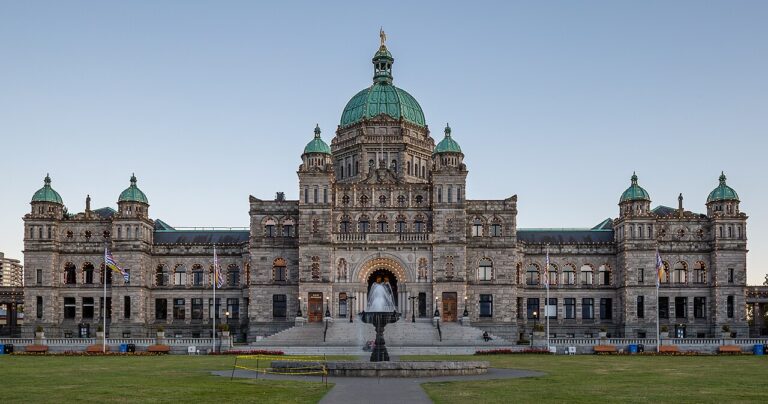 Victoria Travel Guide