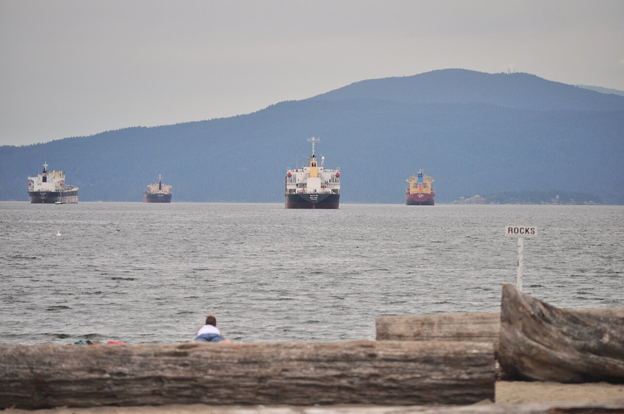 Vue historique de Kitsilano Beach et d’English Bay, photographiée en 2013